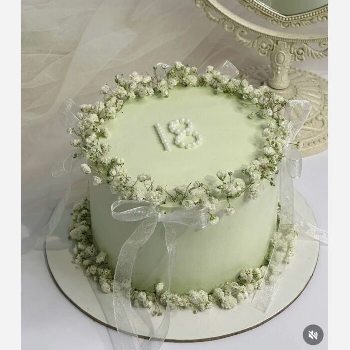 کیک با گل های ریز
