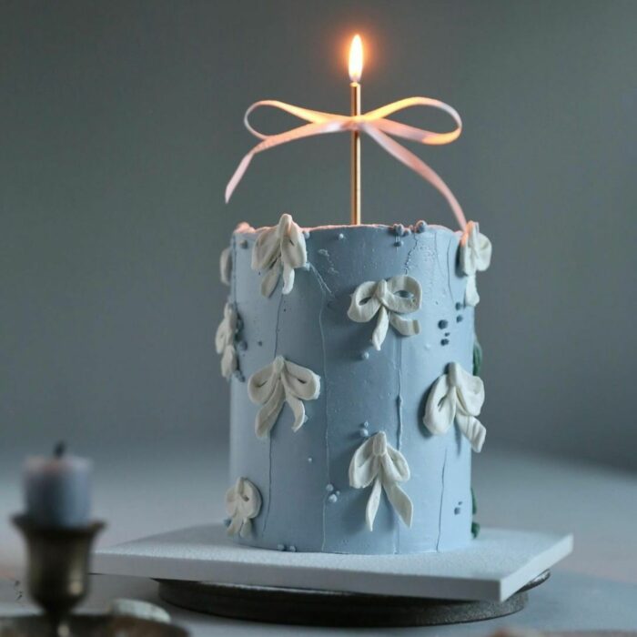 کیک آبی پاپیونی